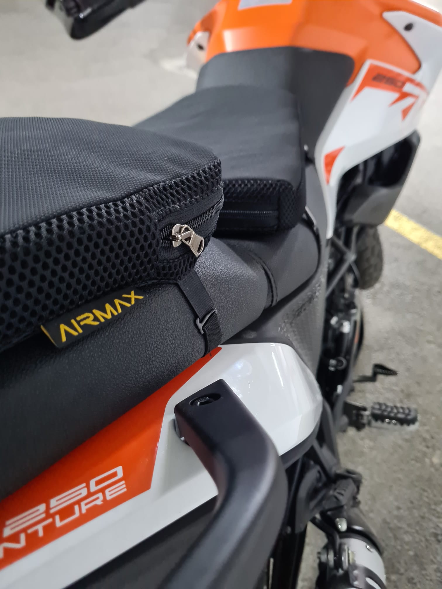 KTM 250 - 390 ADV ve Duke için artçı Konfor Sele Minderi